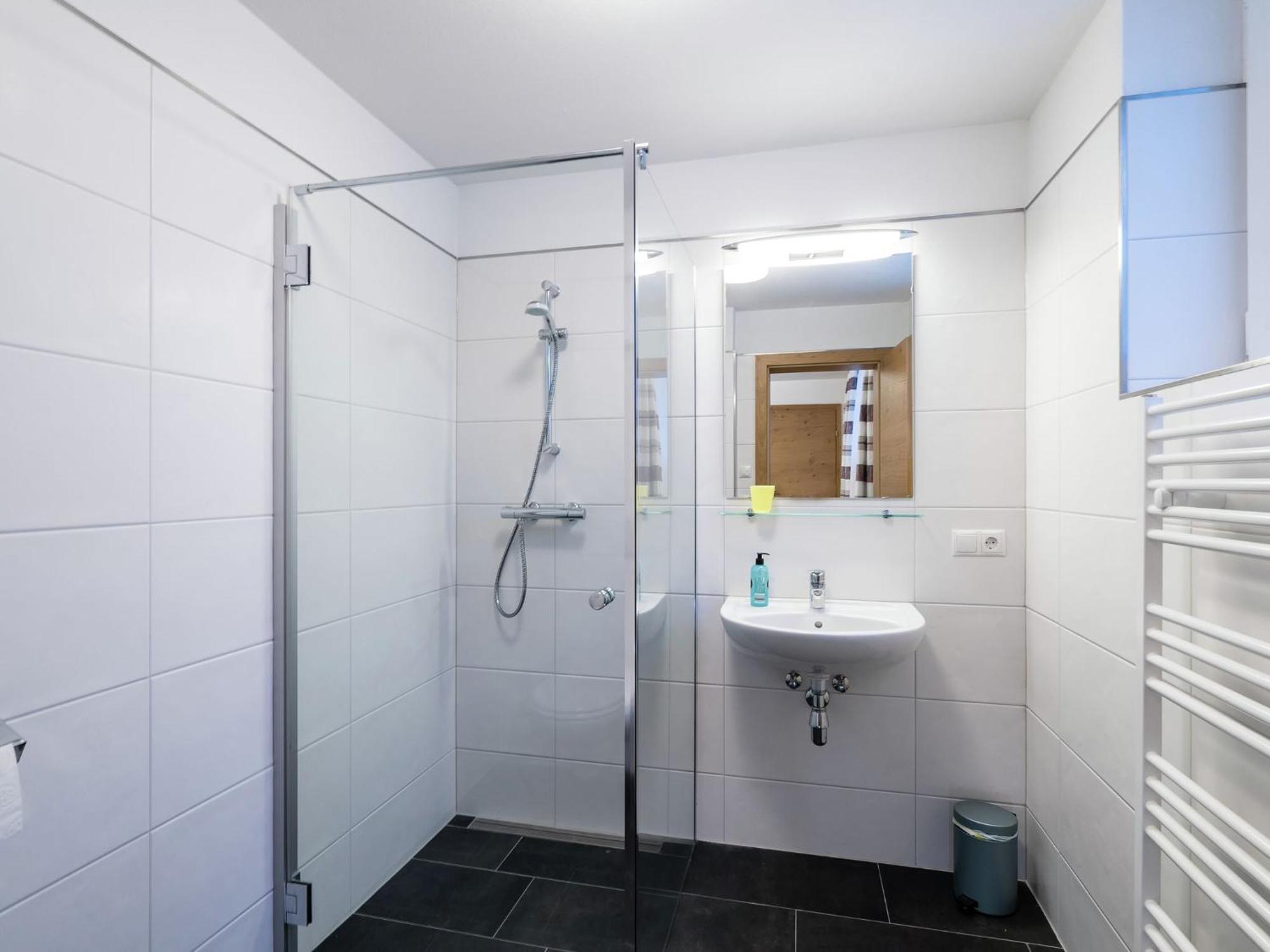 Modern Holiday Home In Leogang With Private Sauna Екстер'єр фото