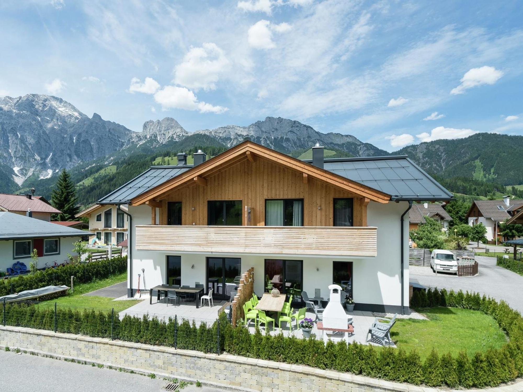 Modern Holiday Home In Leogang With Private Sauna Екстер'єр фото