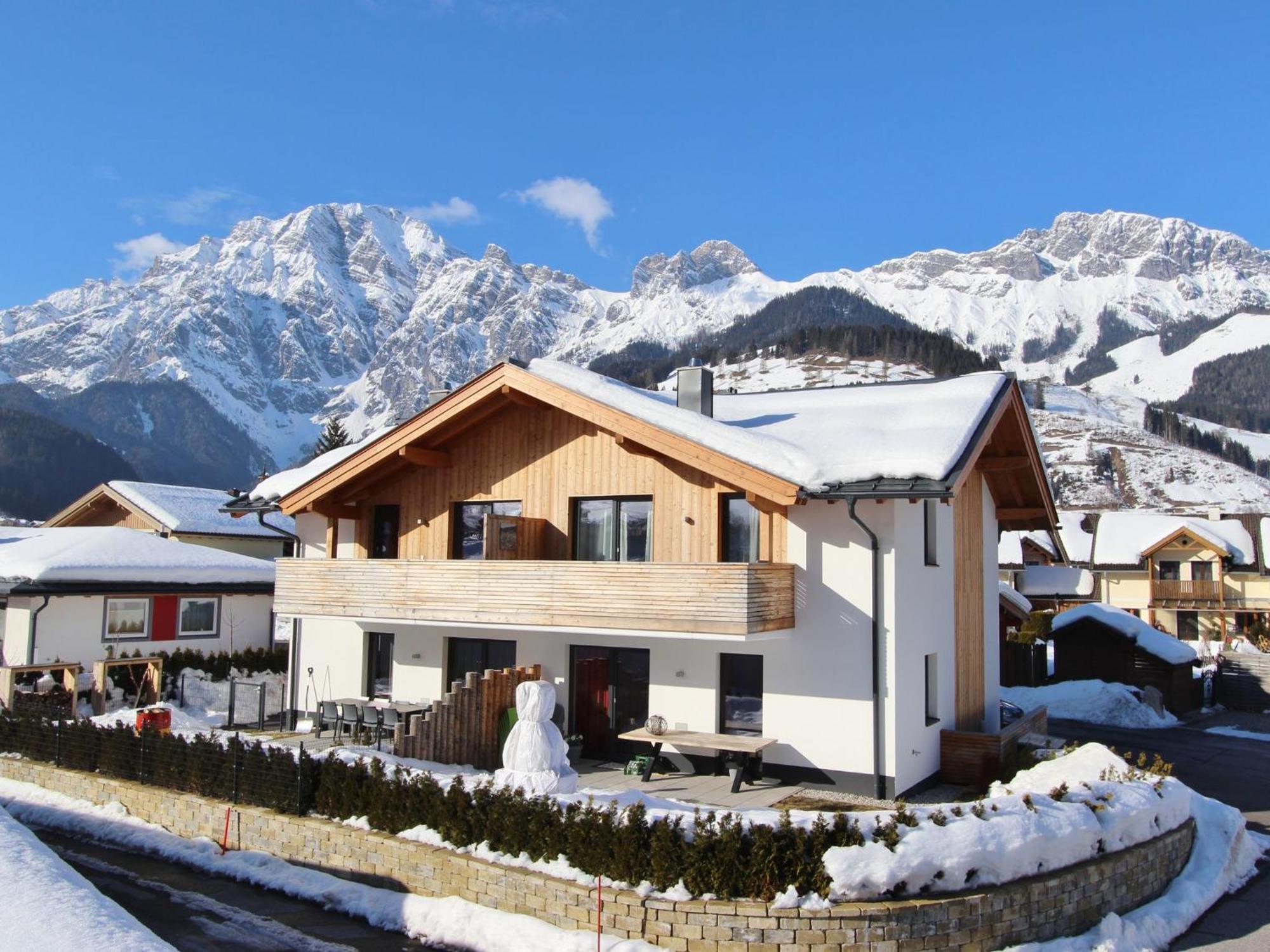 Modern Holiday Home In Leogang With Private Sauna Екстер'єр фото